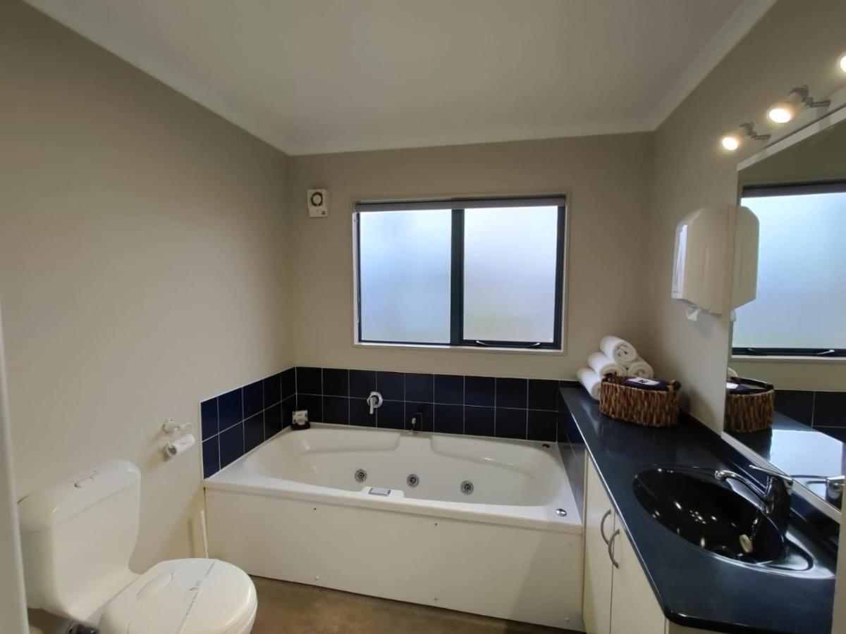 Asure Albert Park Motor Lodge Te Awamutu Dış mekan fotoğraf